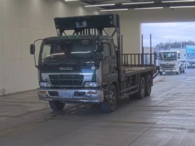 Isuzu GIGA