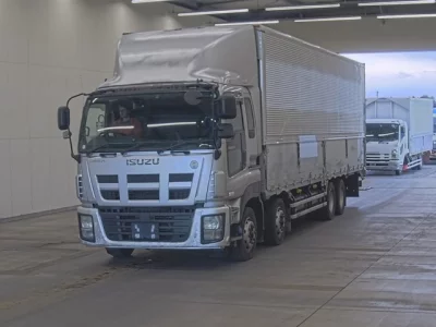Isuzu GIGA