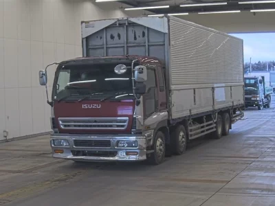 Isuzu GIGA
