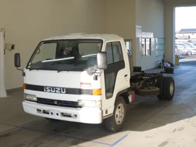 Isuzu ELF