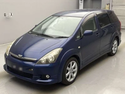 Toyota WISH  с аукциона в Японии
