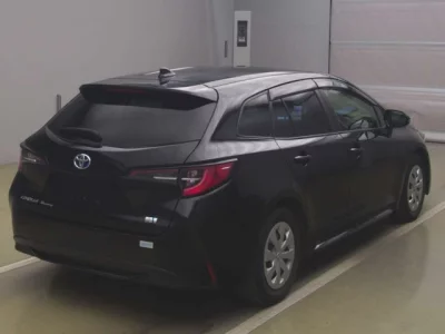 Toyota COROLLA TOURING  с аукциона в Японии