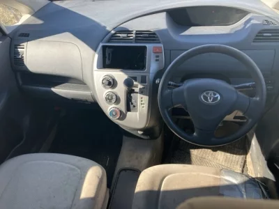 Toyota RACTIS  с аукциона в Японии