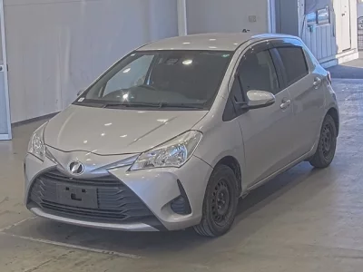 Toyota VITZ  с аукциона в Японии