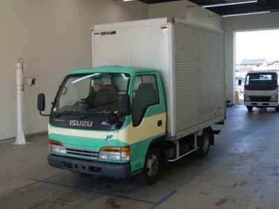 Isuzu ELF