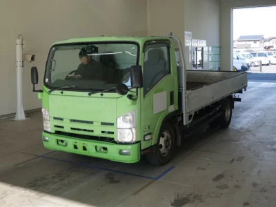 Isuzu ELF