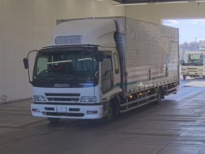 Isuzu TRUCK