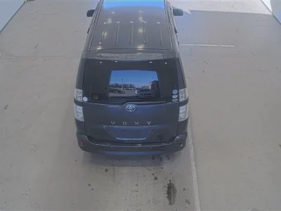 Toyota VOXY  с аукциона в Японии