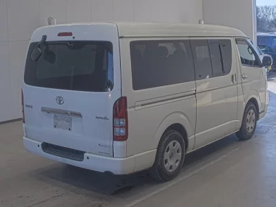 Toyota HIACE VAN  с аукциона в Японии