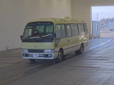 Toyota COASTER