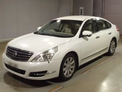 Nissan TEANA