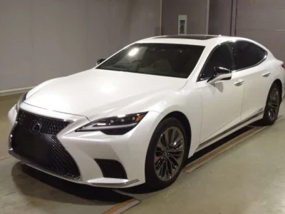 Lexus LS  с аукциона в Японии