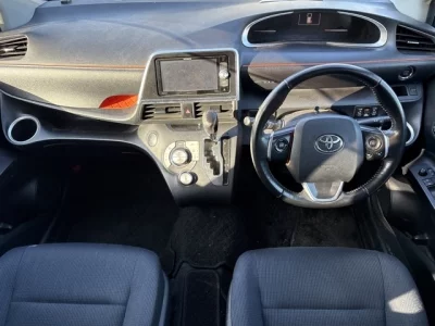 Toyota SIENTA  с аукциона в Японии