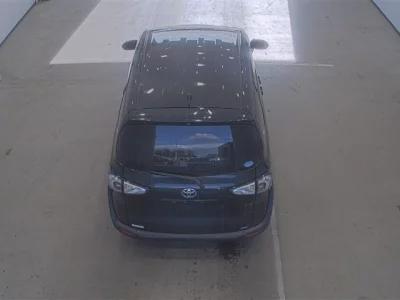 Toyota SIENTA  с аукциона в Японии