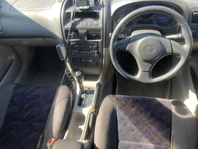 Toyota CALDINA  с аукциона в Японии