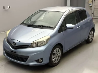 Toyota VITZ  с аукциона в Японии