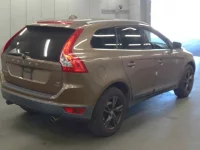 Volvo XC60 лот № 17 оценка 3.5  с аукциона в Японии 1