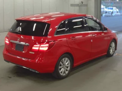 Mercedes-Benz B CLASS