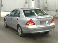 Mercedes-Benz C CLASS лот № 23 оценка 3.5  с аукциона в Японии 4