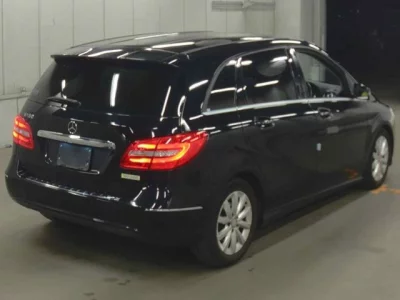 Mercedes-Benz B CLASS