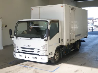 Isuzu ELF