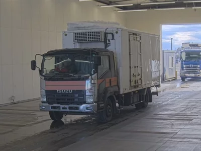 Isuzu FORWARD