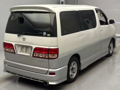 Toyota HIACE REGIUS