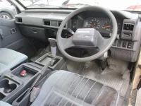 Mitsubishi DELICA лот № 70100 оценка ***  с аукциона в Японии 2