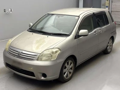 Toyota RAUM