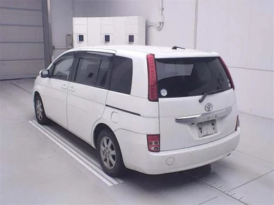 Toyota ISIS
