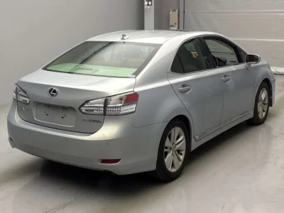Lexus HS