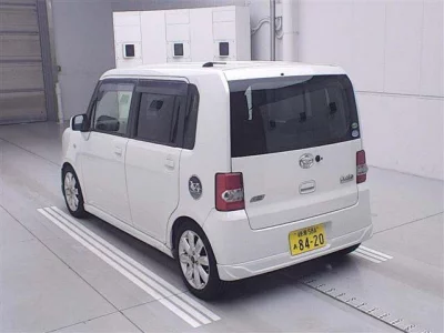 Daihatsu MOVE CONTE