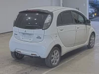 Mitsubishi I-MIEV лот № 20328 оценка 3.5  с аукциона в Японии 1