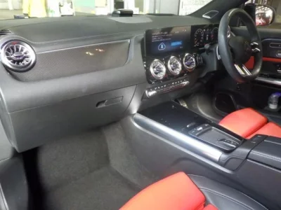 Mercedes-Benz GLA CLASS