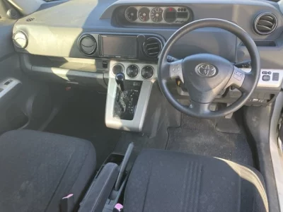 Toyota COROLLA RUMION