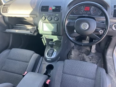 Volkswagen GOLF TOURAN