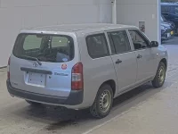 Toyota PROBOX лот № 20359 оценка RB  с аукциона в Японии 1