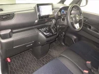 Nissan ROOX лот № 8526 оценка 3.5  с аукциона в Японии 3