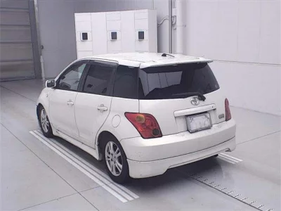 Toyota IST