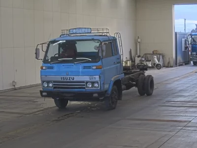 Isuzu FORWARD