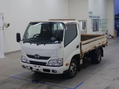 Hino DUTRO  с аукциона в Японии