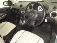 Mazda DEMIO лот № 70231 оценка 3.5  с аукциона в Японии 2