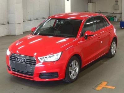 Audi A1  с аукциона в Японии