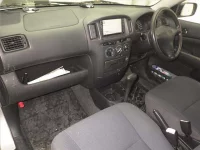 Toyota PROBOX лот № 70236 оценка 3.5  с аукциона в Японии 3