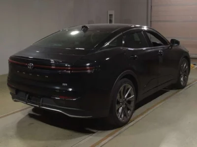 Toyota CROWN CROSSOVER