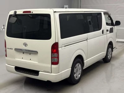Toyota REGIUS ACE VAN