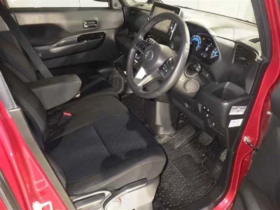 Nissan ROOX  с аукциона в Японии