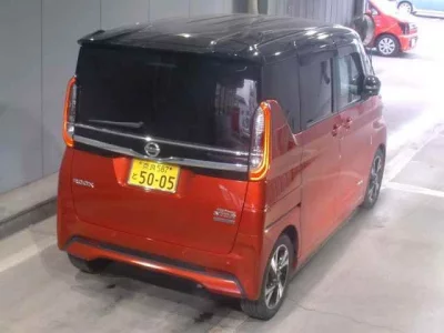 Nissan ROOX  с аукциона в Японии