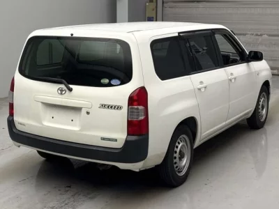 Toyota SUCCEED