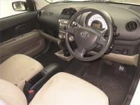 Toyota PASSO лот № 70265 оценка 3.5  с аукциона в Японии 2
